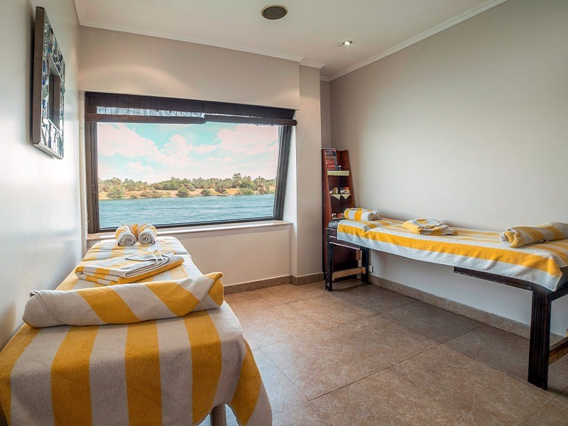 4 Days Nile Cruise from Aswan to Luxor on Sonesta Nile Cruise